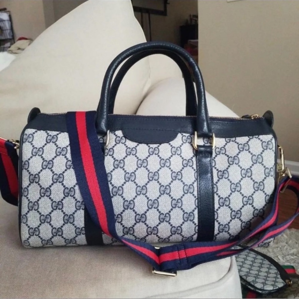 GUCCI VINTAGE BAG & WALLET IN PRISTINE CONDITION